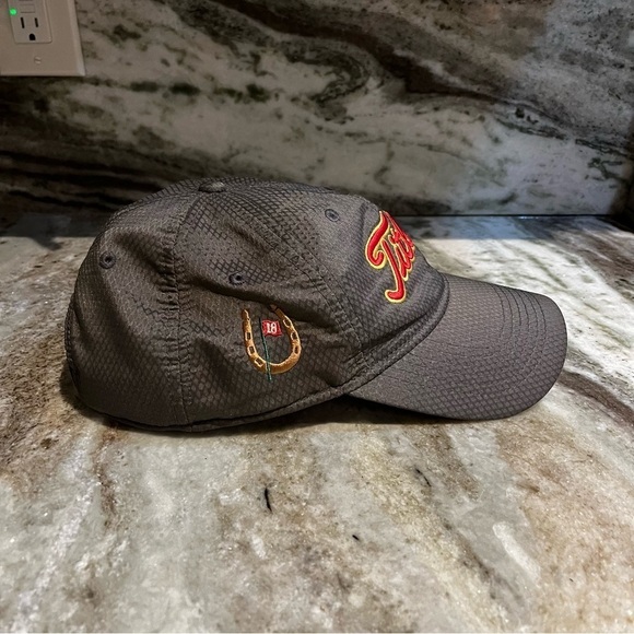 Men’s | Titleist Golden Horseshoe Club Gray Golf Hat | One Size - Picture 5 of 8